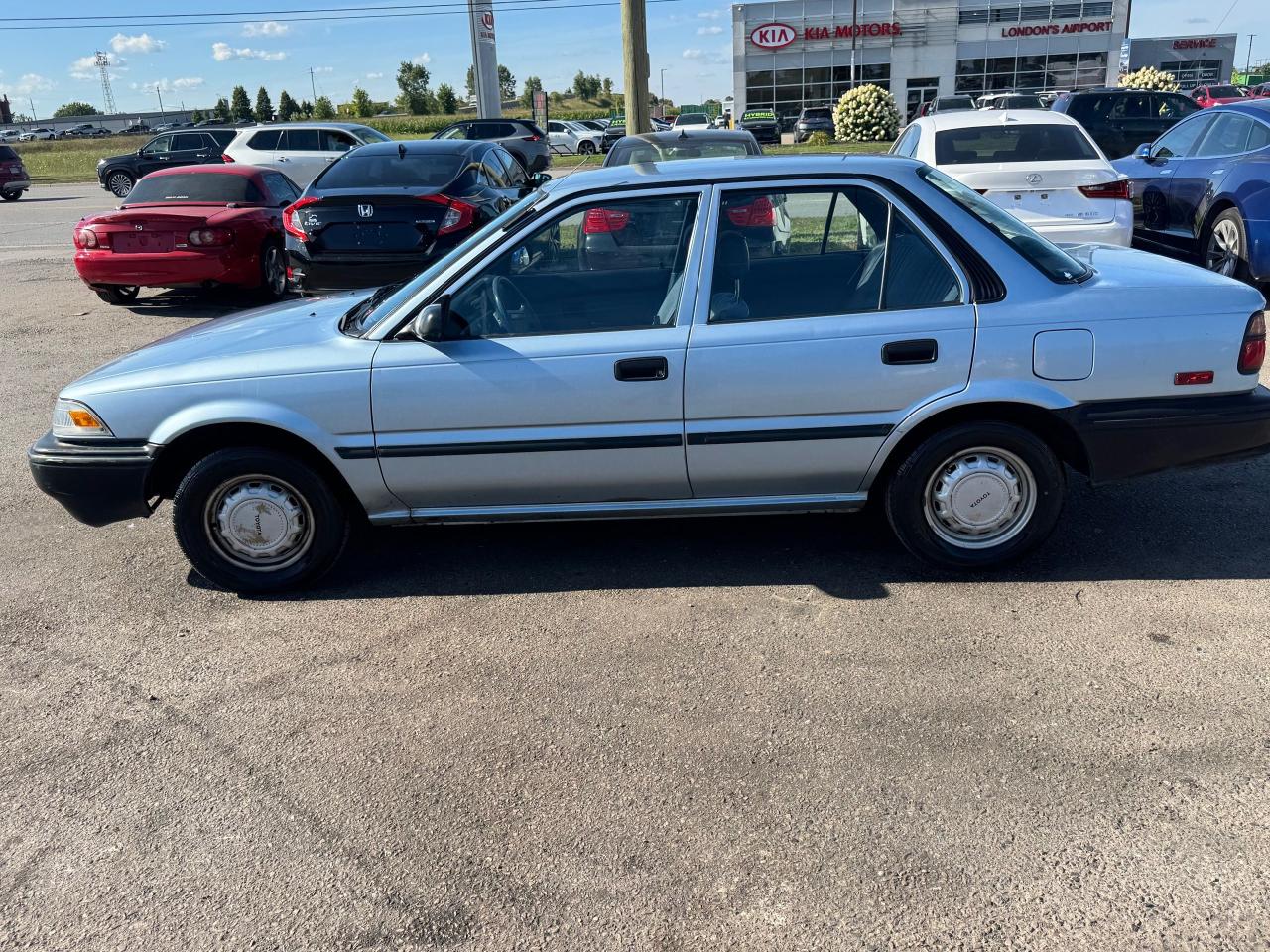 1990 Toyota Corolla SEDAN, BC CAR, 4 CYL, ONLY 183KMS, CERTIFIED - Photo #2