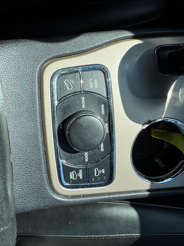 2014 Jeep Grand Cherokee Summit, DIESEL, NO ACCIDENTS, WELL SERVICED, CERT - Photo #17