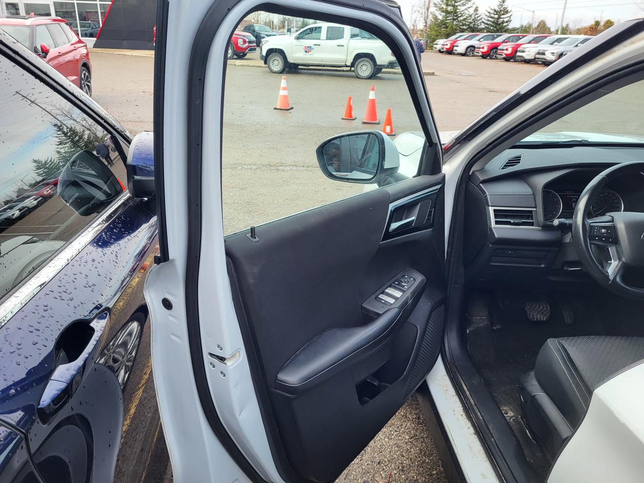 2022 Mitsubishi Outlander ES S-AWC Photo