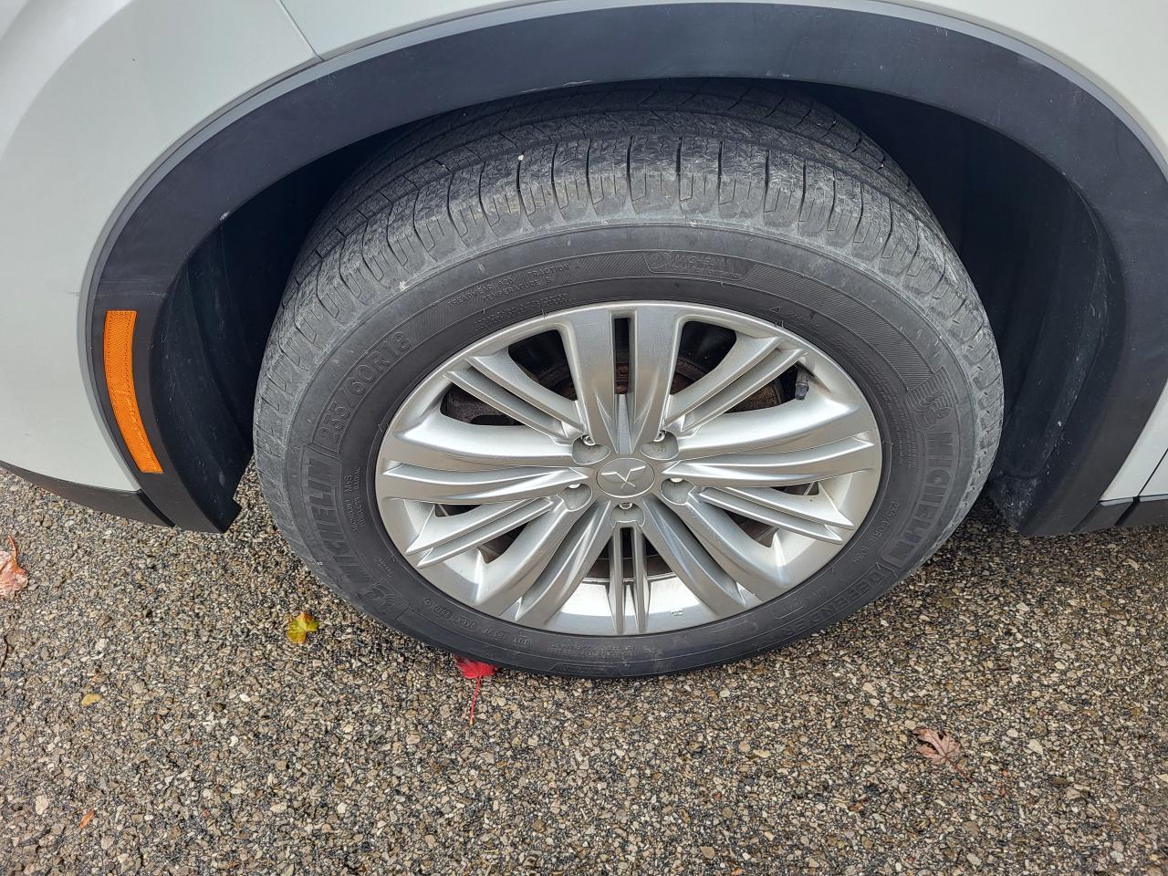 2022 Mitsubishi Outlander ES S-AWC Photo