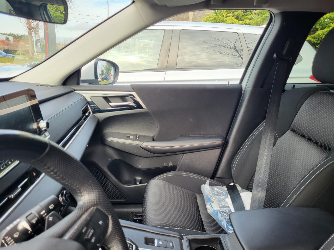 2022 Mitsubishi Outlander ES S-AWC Photo