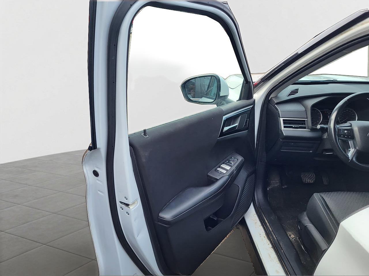 2022 Mitsubishi Outlander ES S-AWC Photo