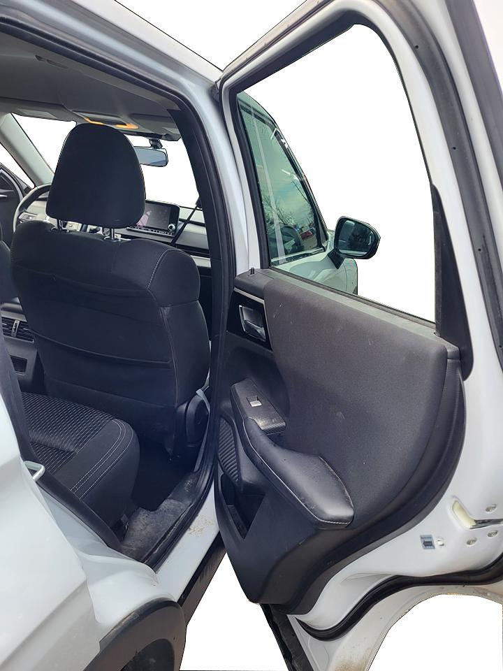 2022 Mitsubishi Outlander ES S-AWC Photo