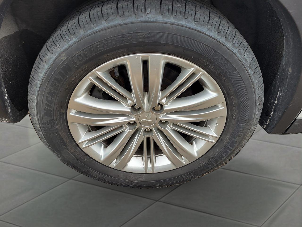 2022 Mitsubishi Outlander ES S-AWC Photo