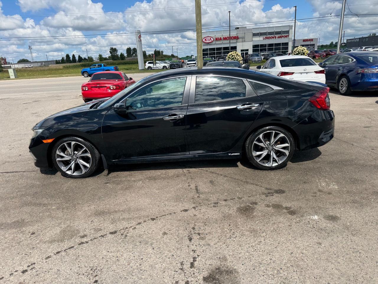 2016 Honda Civic Touring, LEATHER, SUNROOF, ONLY 134KMS, CERTIFIED - Photo #2