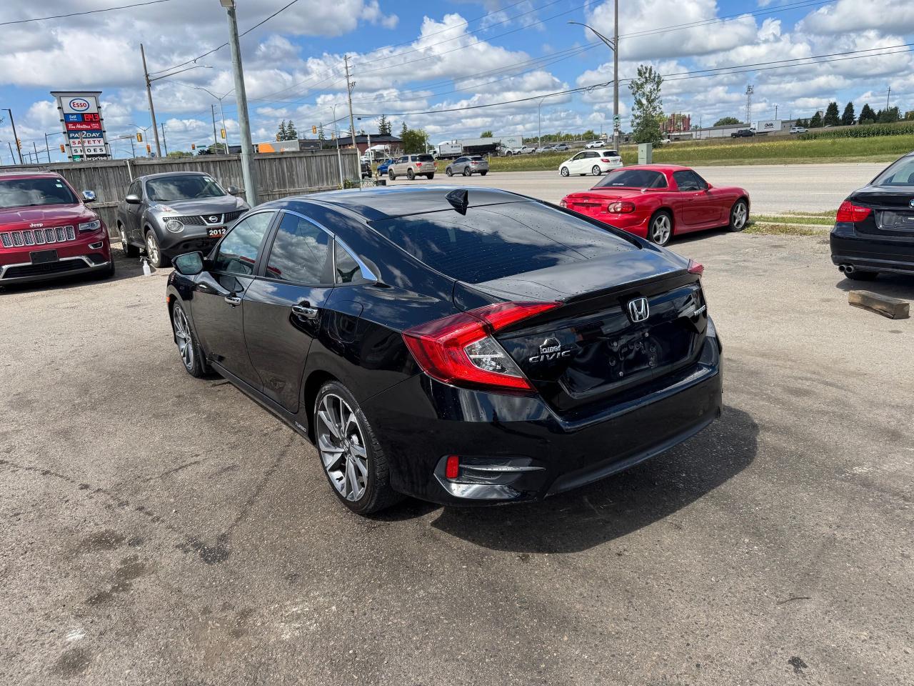 2016 Honda Civic Touring, LEATHER, SUNROOF, ONLY 134KMS, CERTIFIED Photo2
