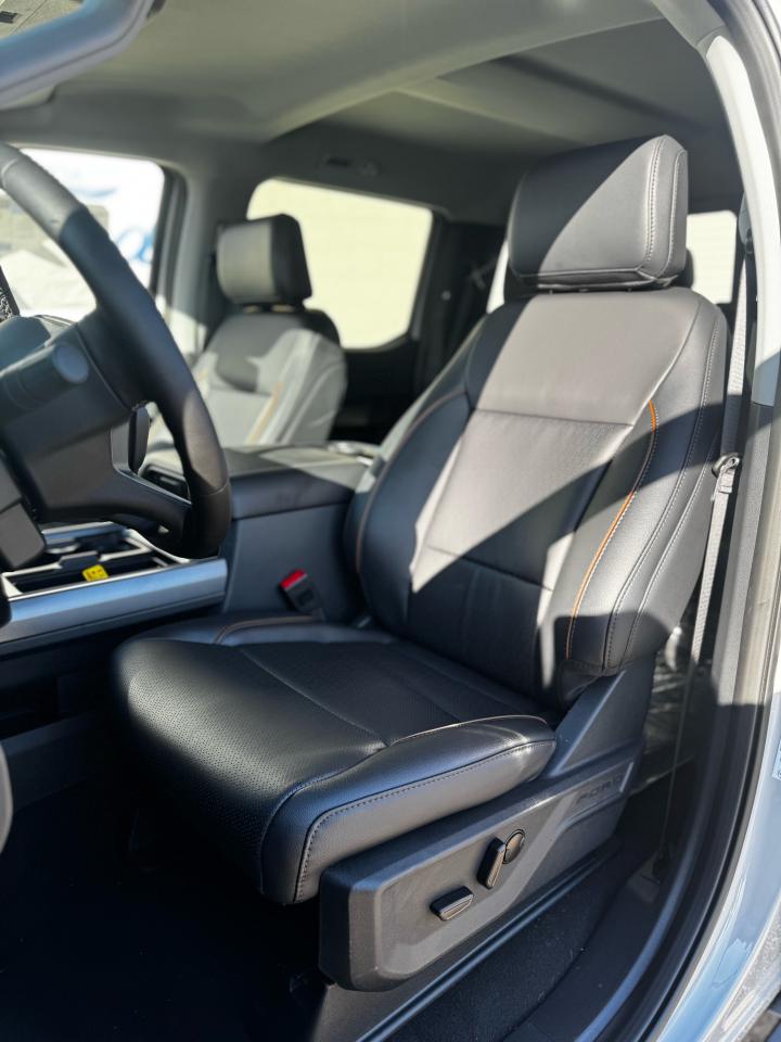 2026 Ford F-350 Super Duty SRW Lariat Photo5