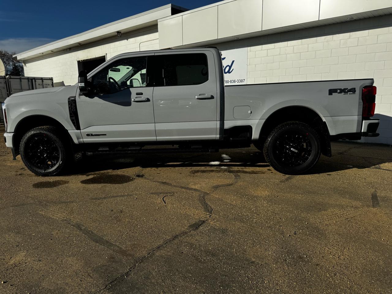 2026 Ford F-350 Super Duty SRW Lariat Photo5