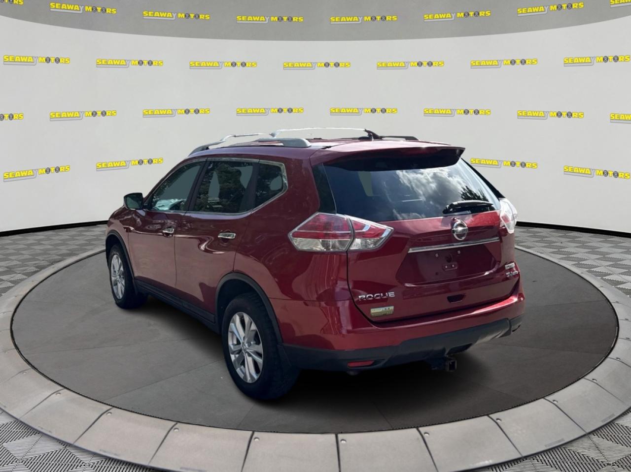 2016 Nissan Rogue  - Photo #5