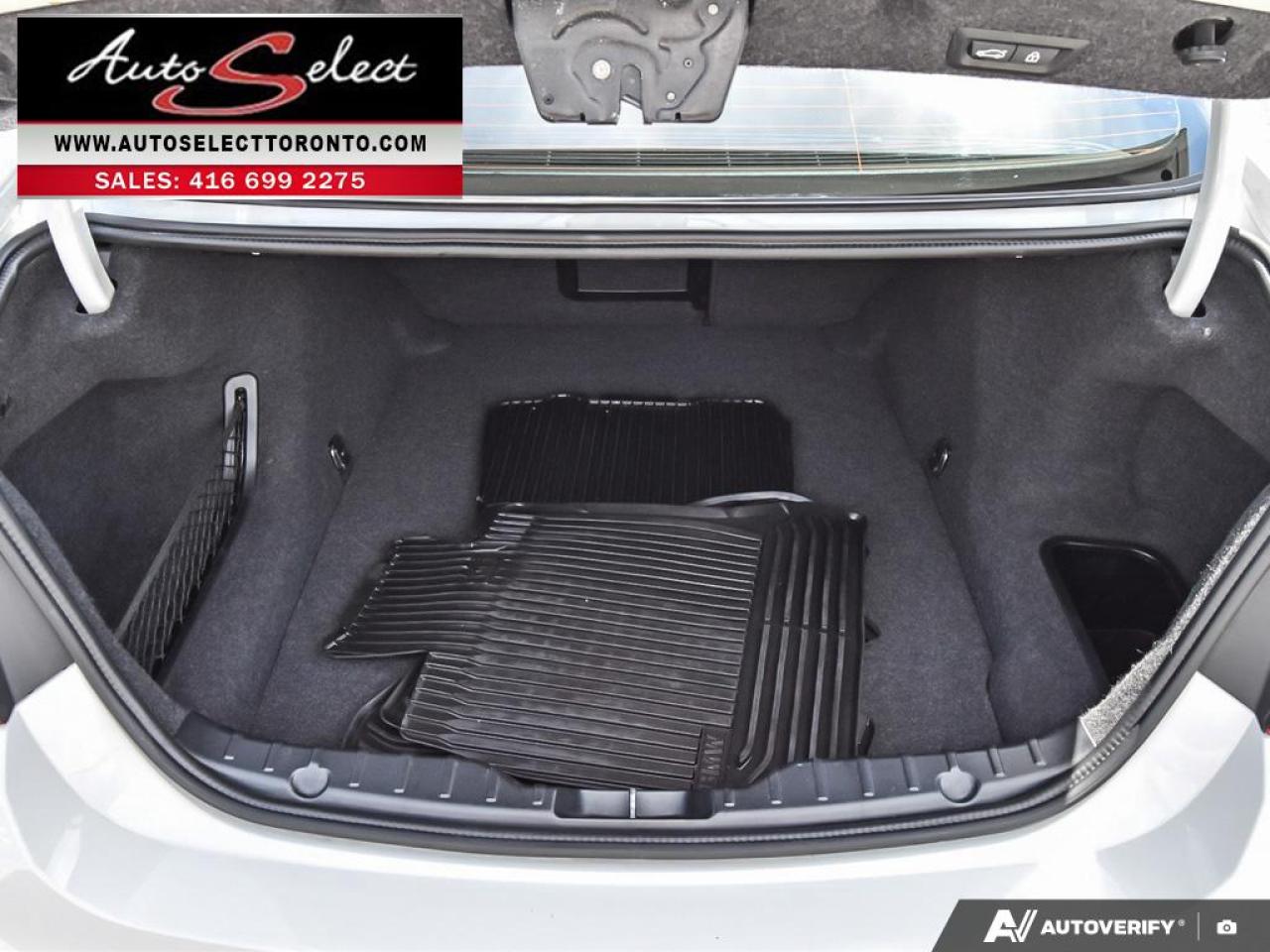 2016 BMW 528 i xDrive AWD - Technology Pkg - Executive Pkg Photo