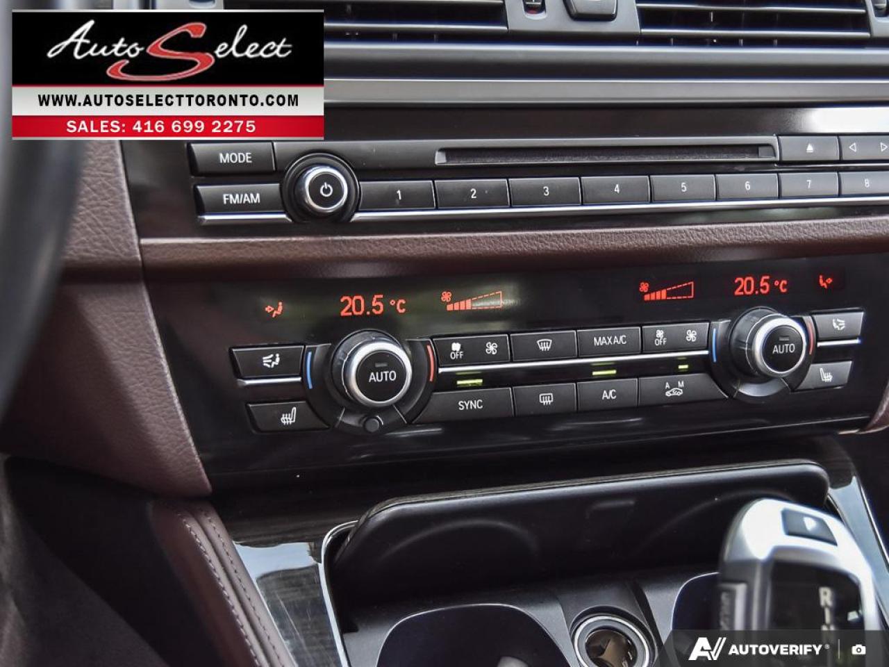 2016 BMW 528 i xDrive AWD - Technology Pkg - Executive Pkg Photo