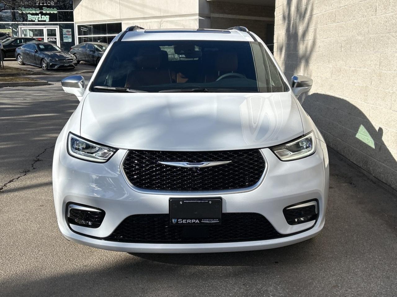 2024 Chrysler Pacifica Hybrid Pinnacle HYBRID|PINNACLE|NAV|DVD|LEATHER|SUNROOF|360CAM Photo