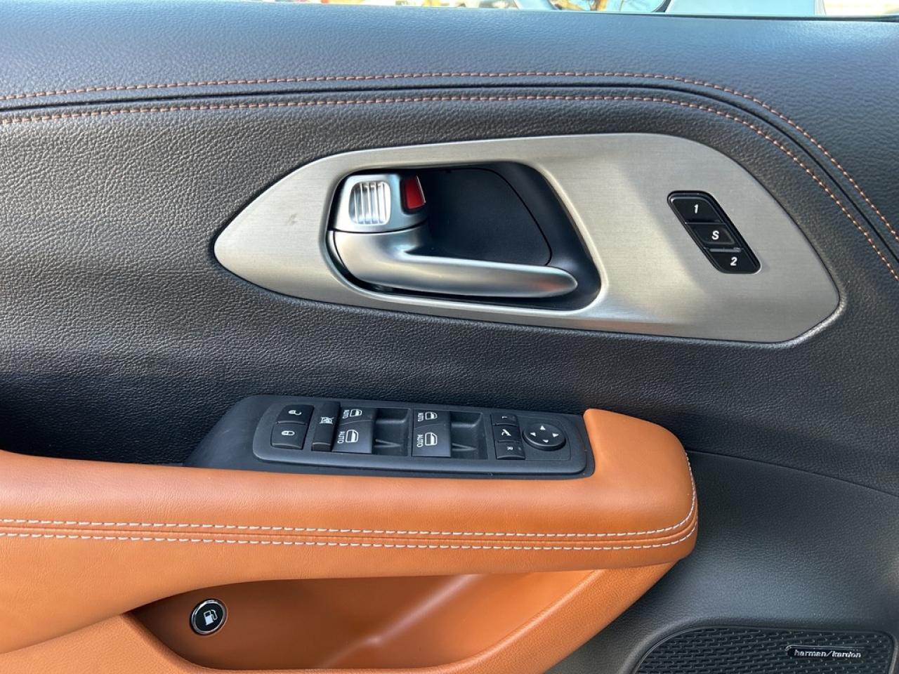 2024 Chrysler Pacifica Hybrid Pinnacle HYBRID|PINNACLE|NAV|DVD|LEATHER|SUNROOF|360CAM Photo