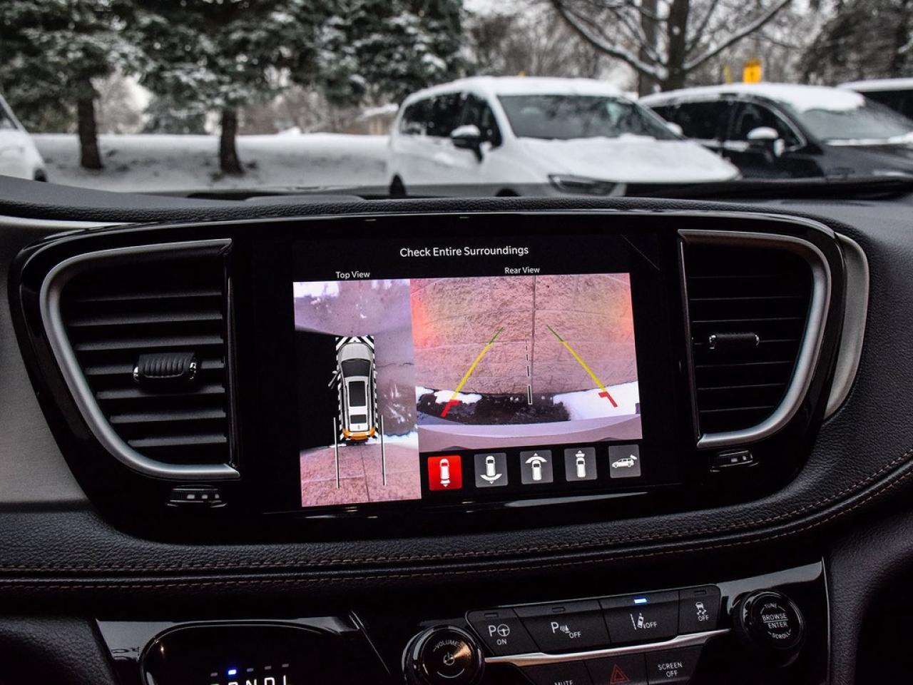 2024 Chrysler Pacifica Hybrid Pinnacle |HYBRID|PINNACLE|NAV|DVD|LEATHER|PANORROF|360CAM Photo