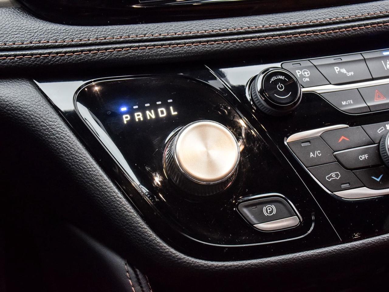 2024 Chrysler Pacifica Hybrid Pinnacle |HYBRID|PINNACLE|NAV|DVD|LEATHER|PANORROF|360CAM Photo