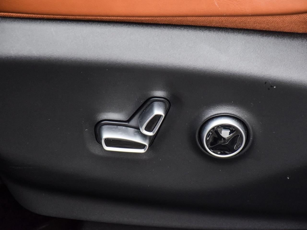 2024 Chrysler Pacifica Hybrid Pinnacle |HYBRID|PINNACLE|NAV|DVD|LEATHER|PANORROF|360CAM Photo