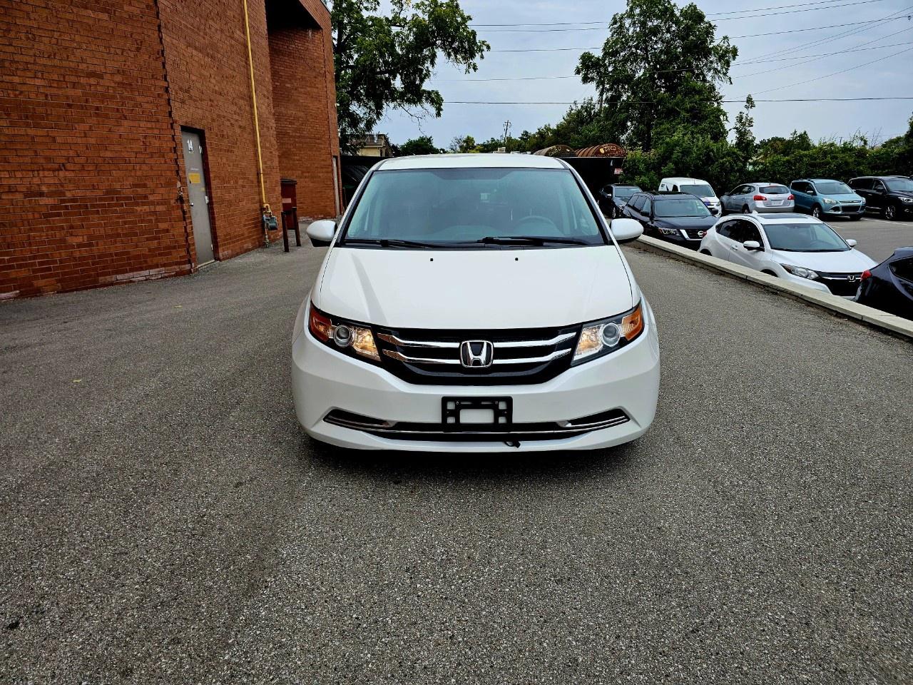 2017 Honda Odyssey EX - Photo #2