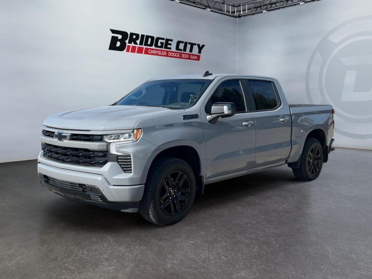 Used 2024 Chevrolet Silverado 1500 5.3L V8 - RST Pkg - Leather - Sunroof - Bose Sound - Remote Start - Heated Seats - Box Liner - Low Km's! for sale in Lethbridge, AB