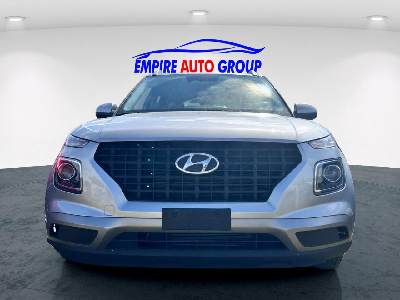 2025 Hyundai Venue SEL Photo