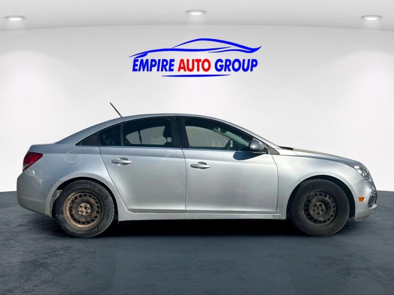 2015 Chevrolet Cruze 1LT Auto Photo2