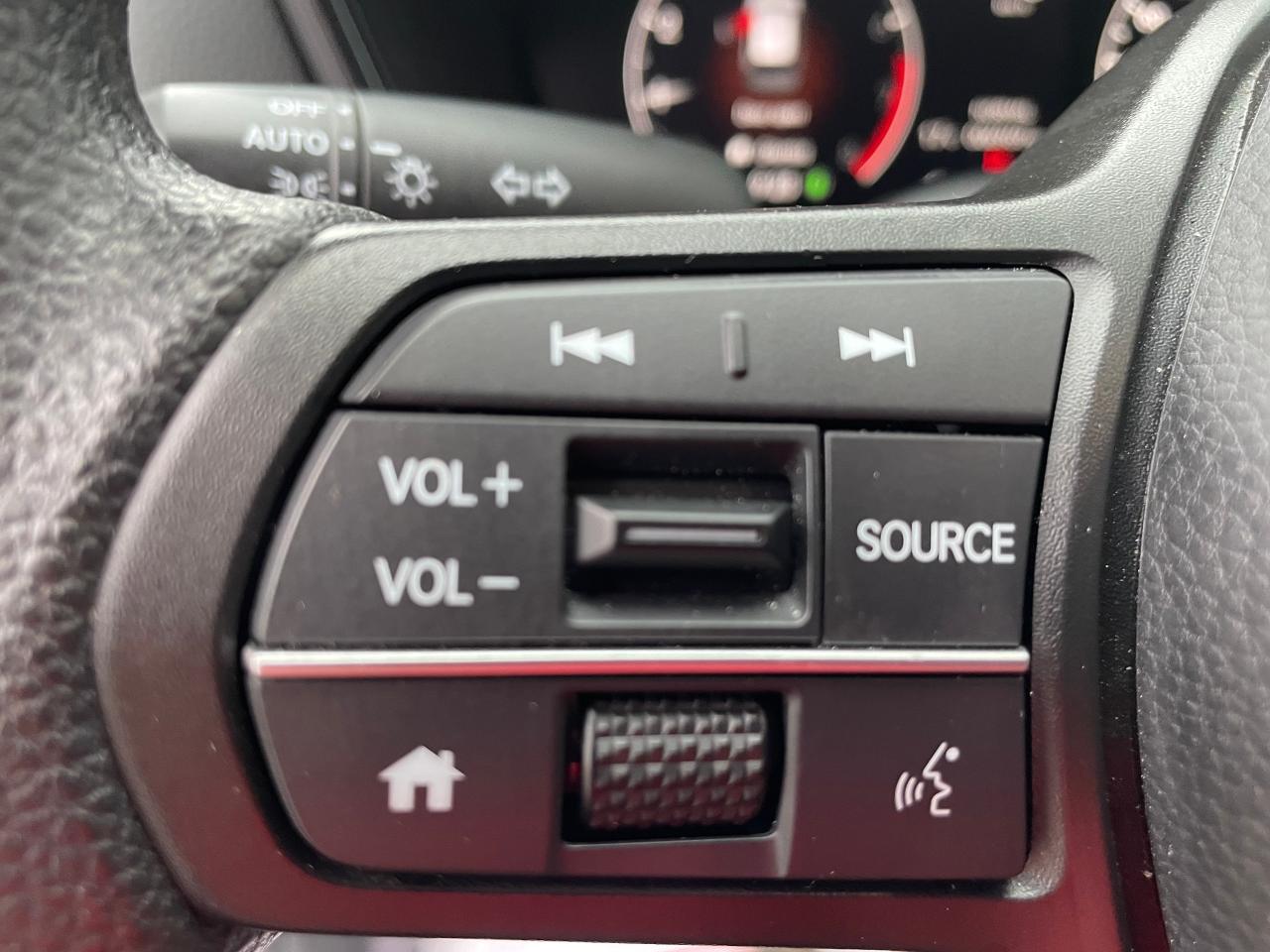 2025 Honda CR-V LX Photo