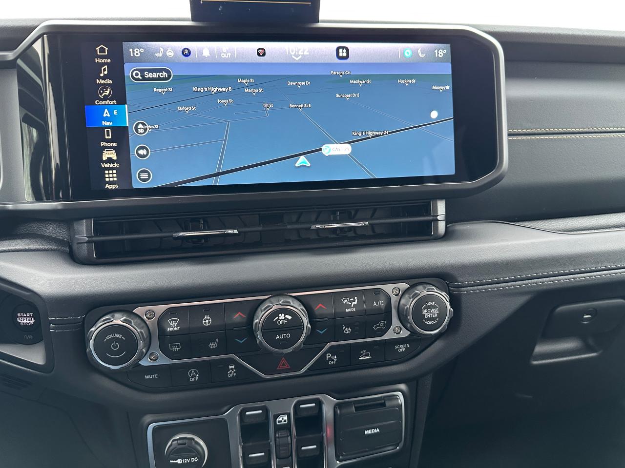 2026 Jeep Wrangler Sahara Photo