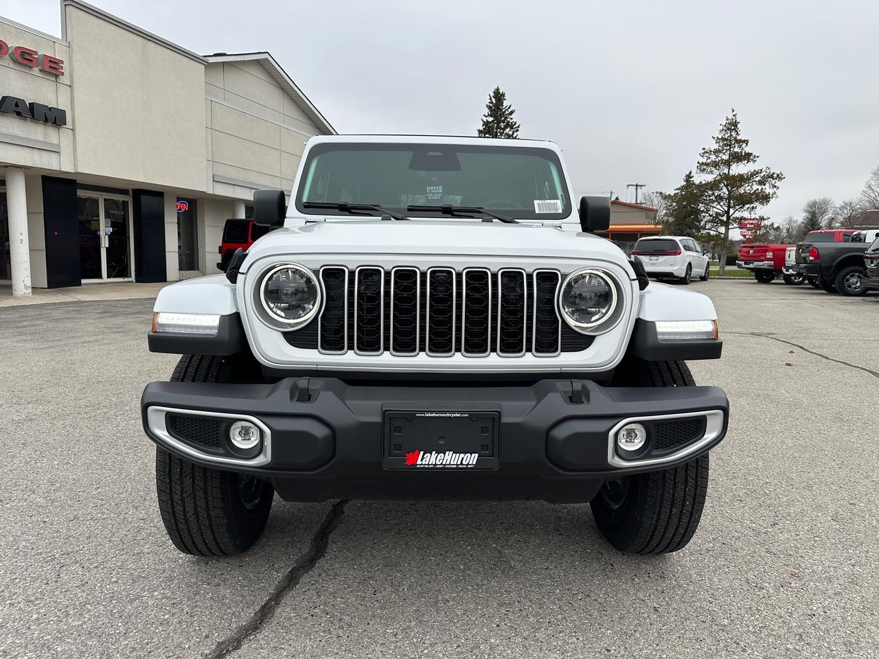 2026 Jeep Wrangler Sahara Photo