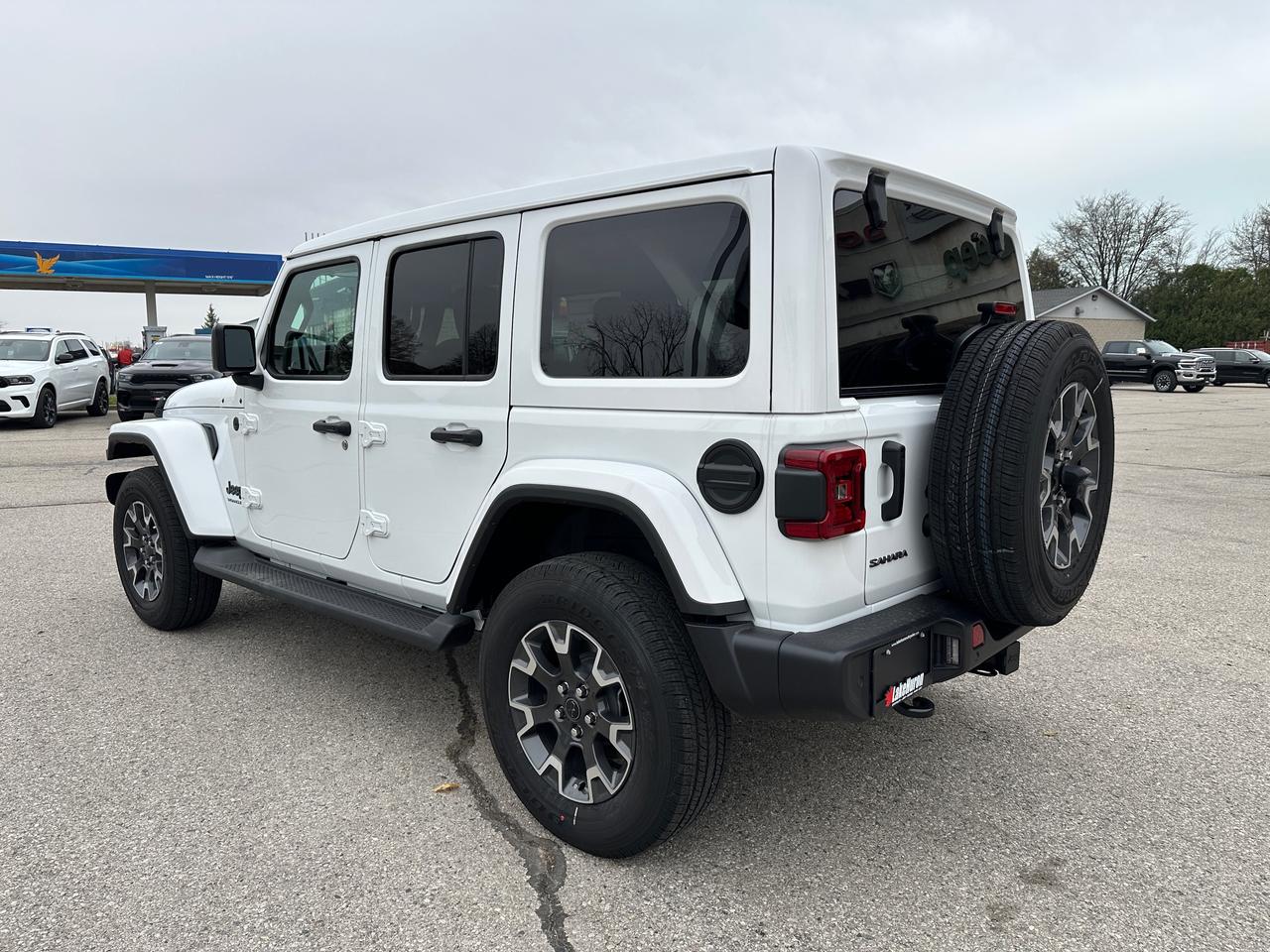 2026 Jeep Wrangler Sahara Photo