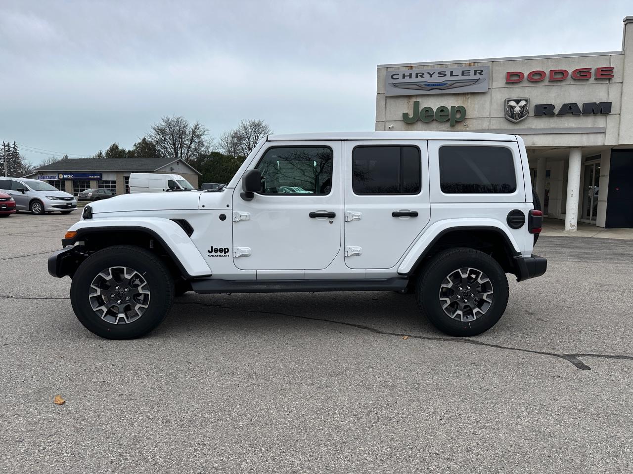 2026 Jeep Wrangler Sahara Photo