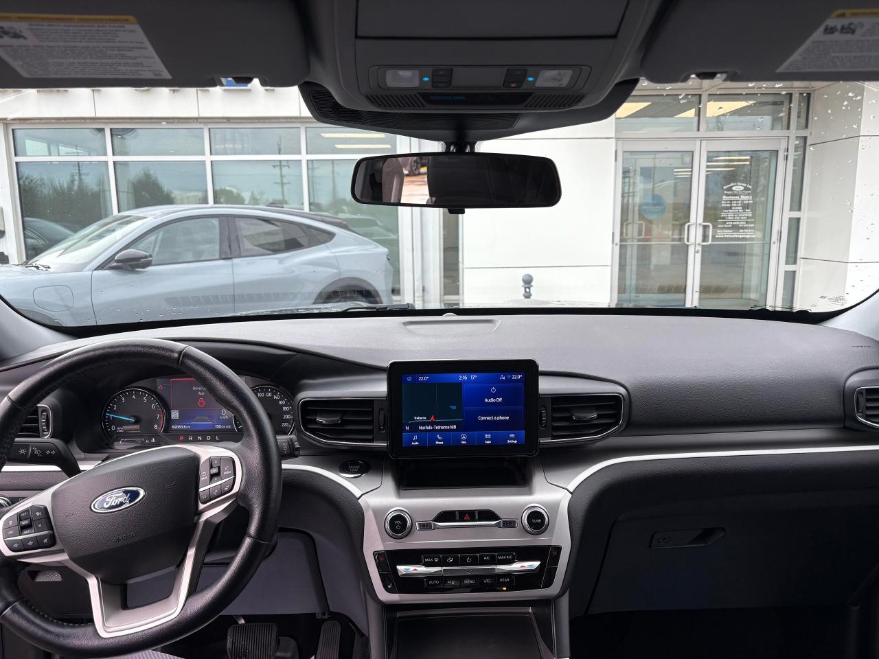 2022 Ford Explorer XLT 4WD Photo5