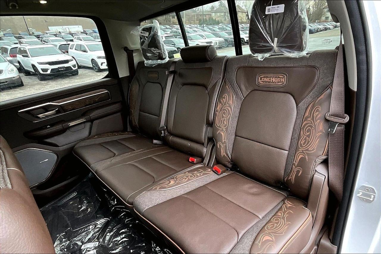 2026 RAM 1500 LONGHORN | Level A | Pano Roof | 22" Wheels Photo