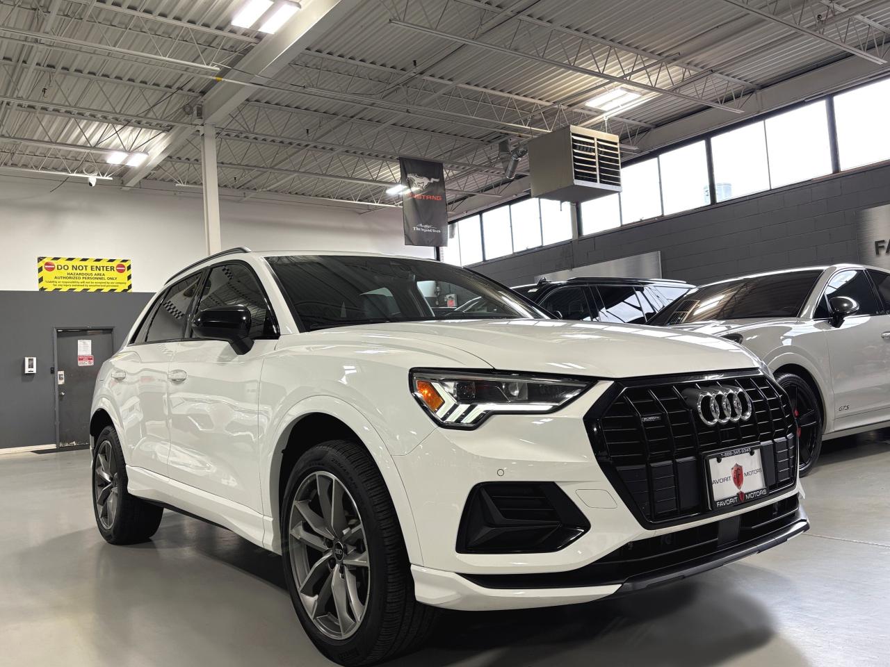 2022 Audi Q3 Komfort|QUATTRO|VORSPRUNG EDITION PKG|LEATHER|+++ - Photo #2