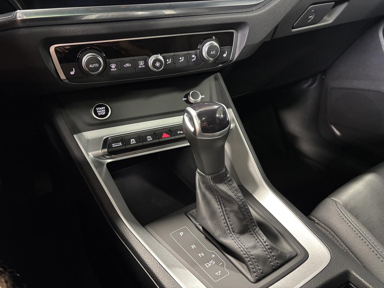 2022 Audi Q3 Komfort|QUATTRO|VORSPRUNG EDITION PKG|LEATHER|+++ - Photo #16