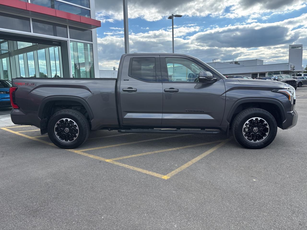 2022 Toyota Tundra TRD OFFROAD Photo3