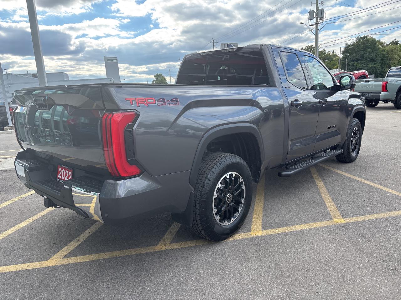 2022 Toyota Tundra TRD OFFROAD Photo4