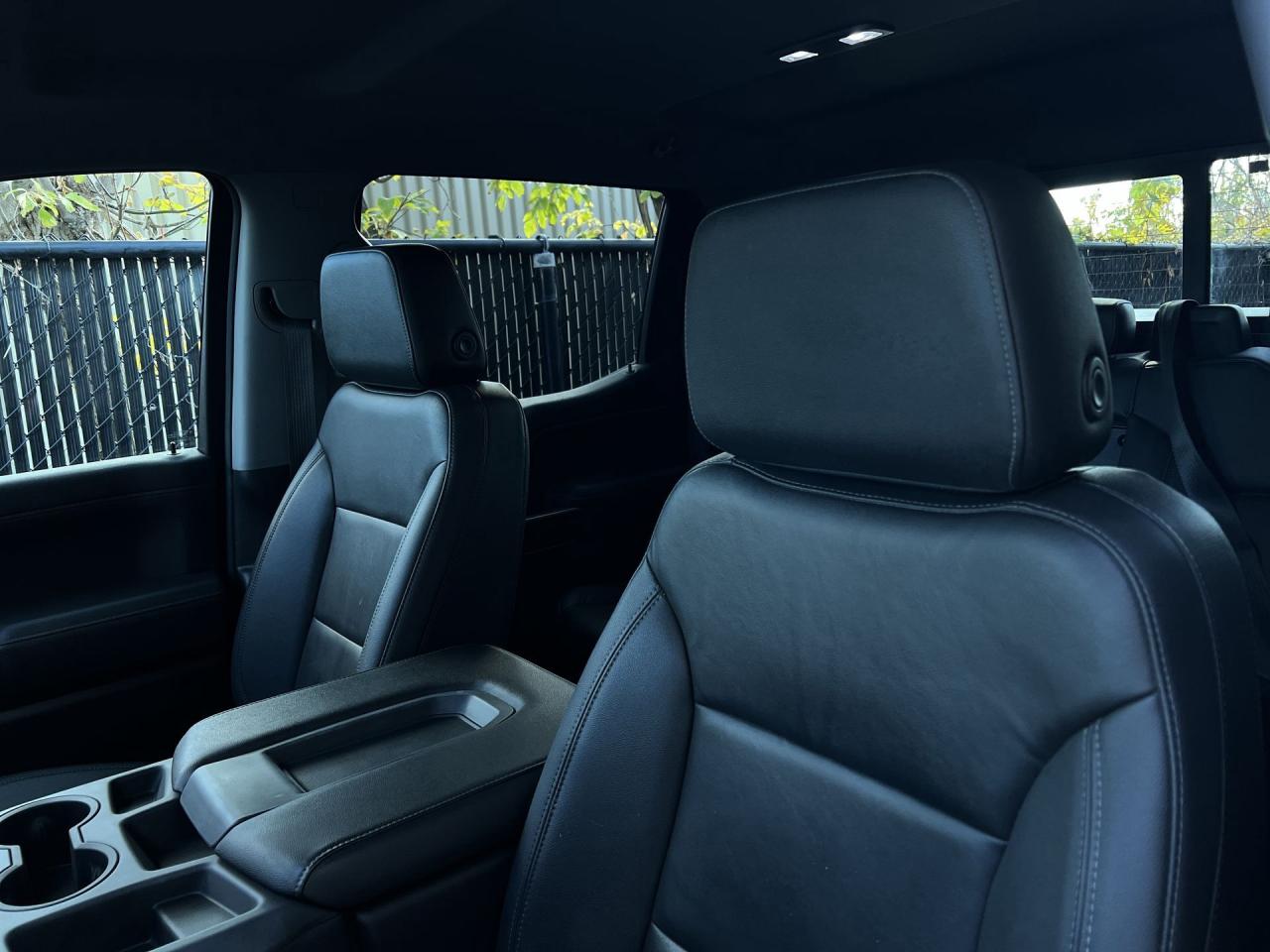 2021 Chevrolet Silverado 1500 LT 4X4 | Z71 | HTD LEATHER | 5.3L V8 | CREW CAB Photo