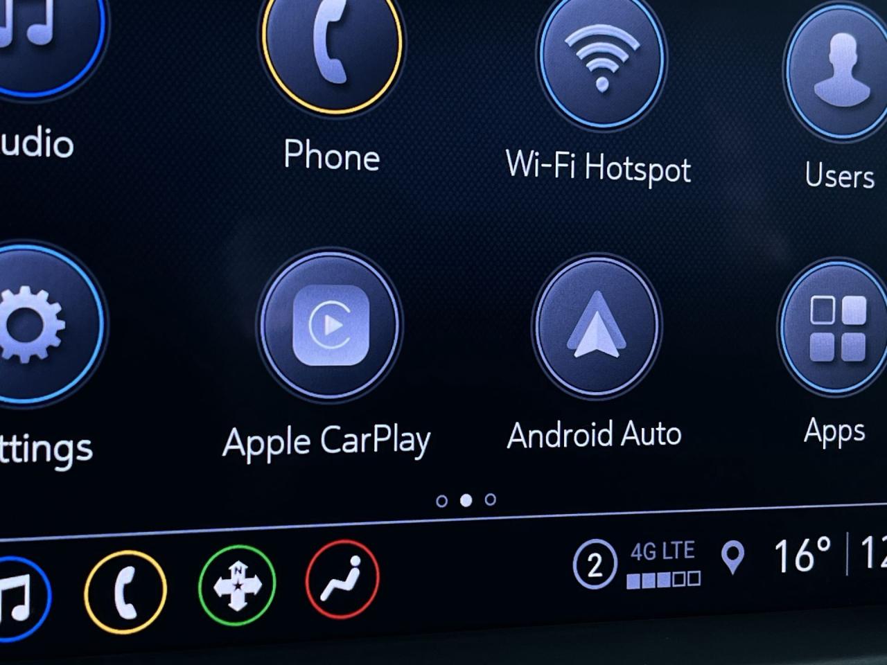 2021 Chevrolet Silverado 1500 LT 4X4 | Z71 | HTD LEATHER | 5.3L V8 | CREW CAB Photo