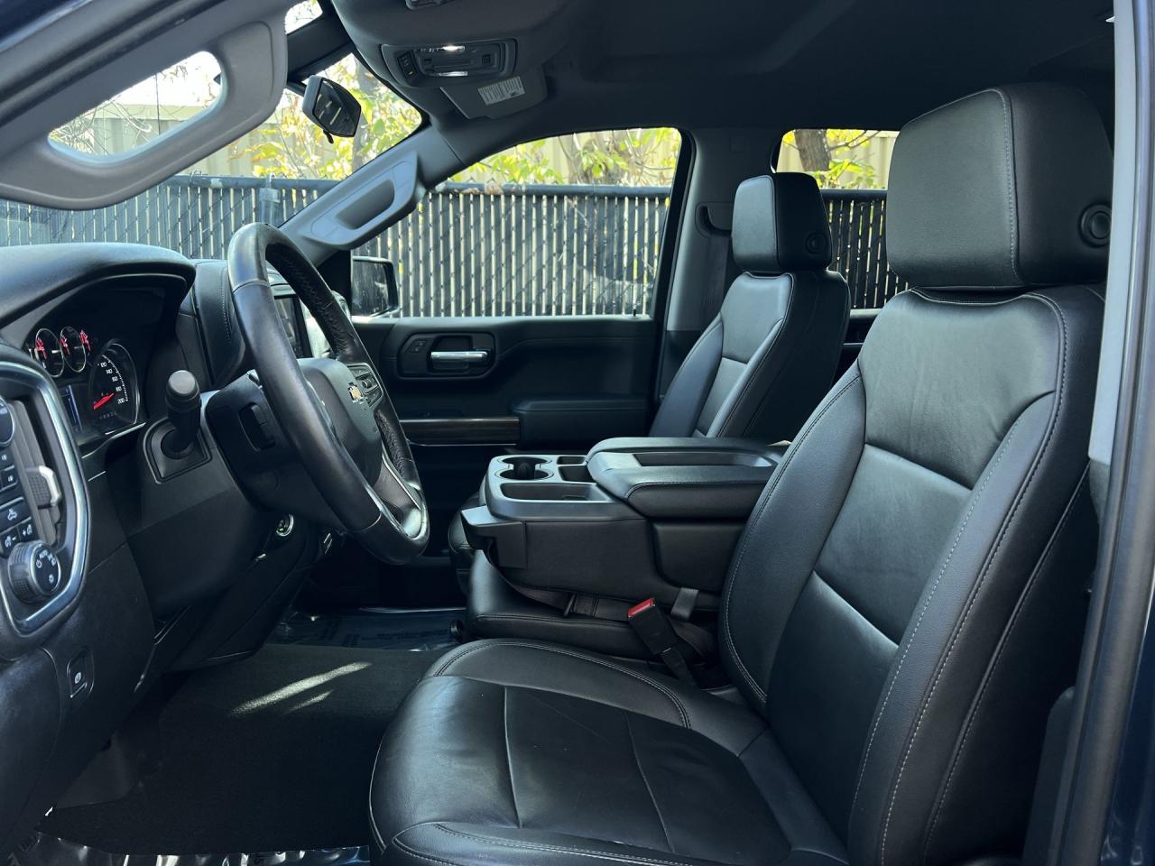 2021 Chevrolet Silverado 1500 LT 4X4 | Z71 | HTD LEATHER | 5.3L V8 | CREW CAB Photo