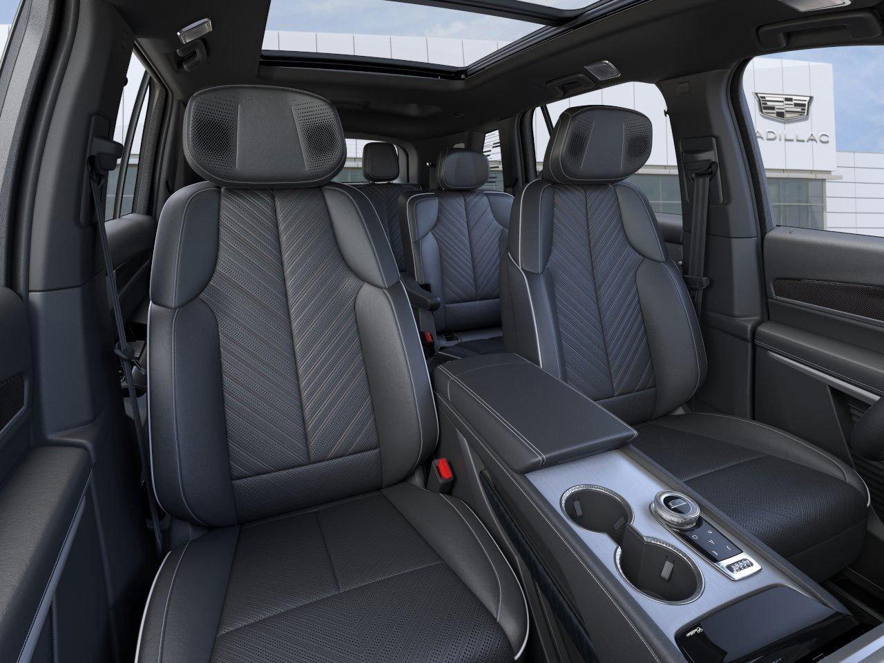 2026 Cadillac VISTIQ Platinum AWD 4dr Platinum Photo