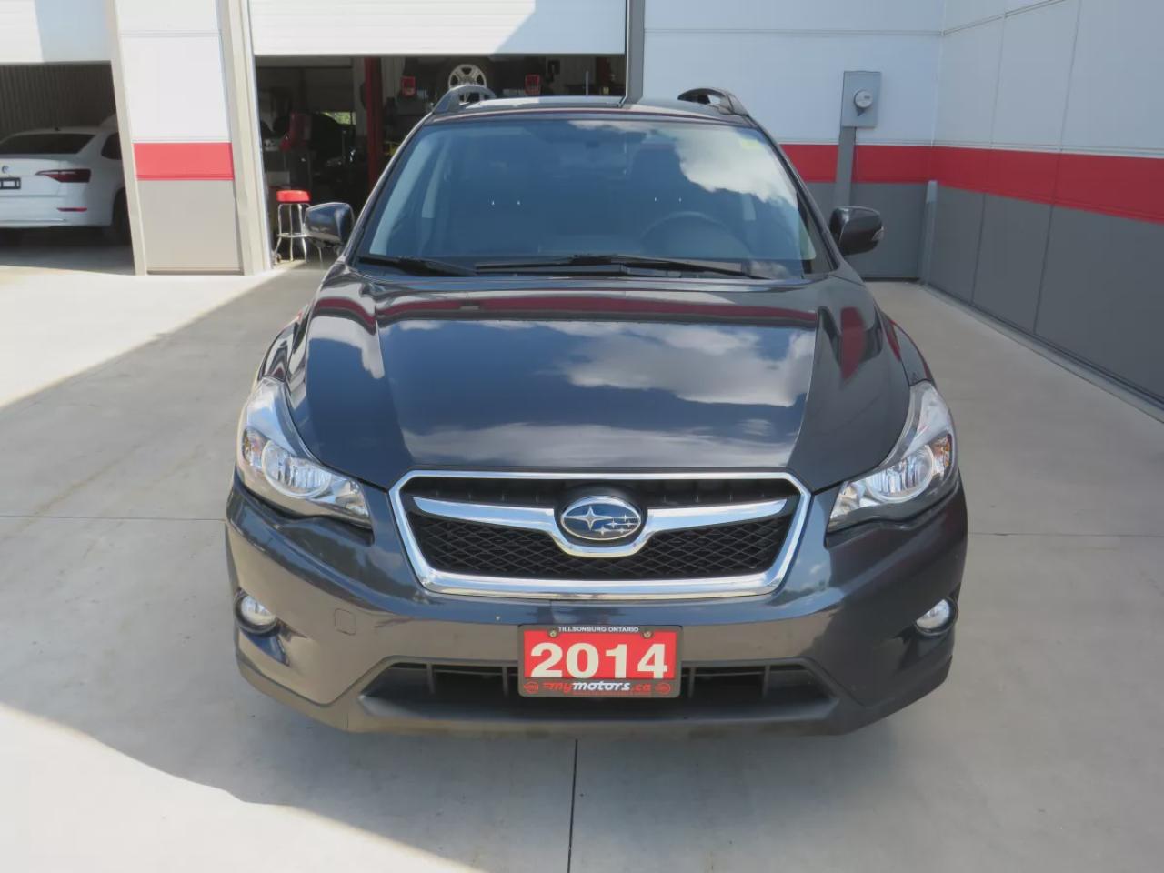 2014 Subaru XV Crosstrek Limited (**SAFETY/CERTIFIED!!**AWD**ALLOY RIMS**LEATHER**NAVIGATION**SUNROOF**HEATED SEATS**DIGITAL TOUCSCREEN**REVERSE CAMERA**BLUETOOTH**CRUISE CONTROL**) Photo