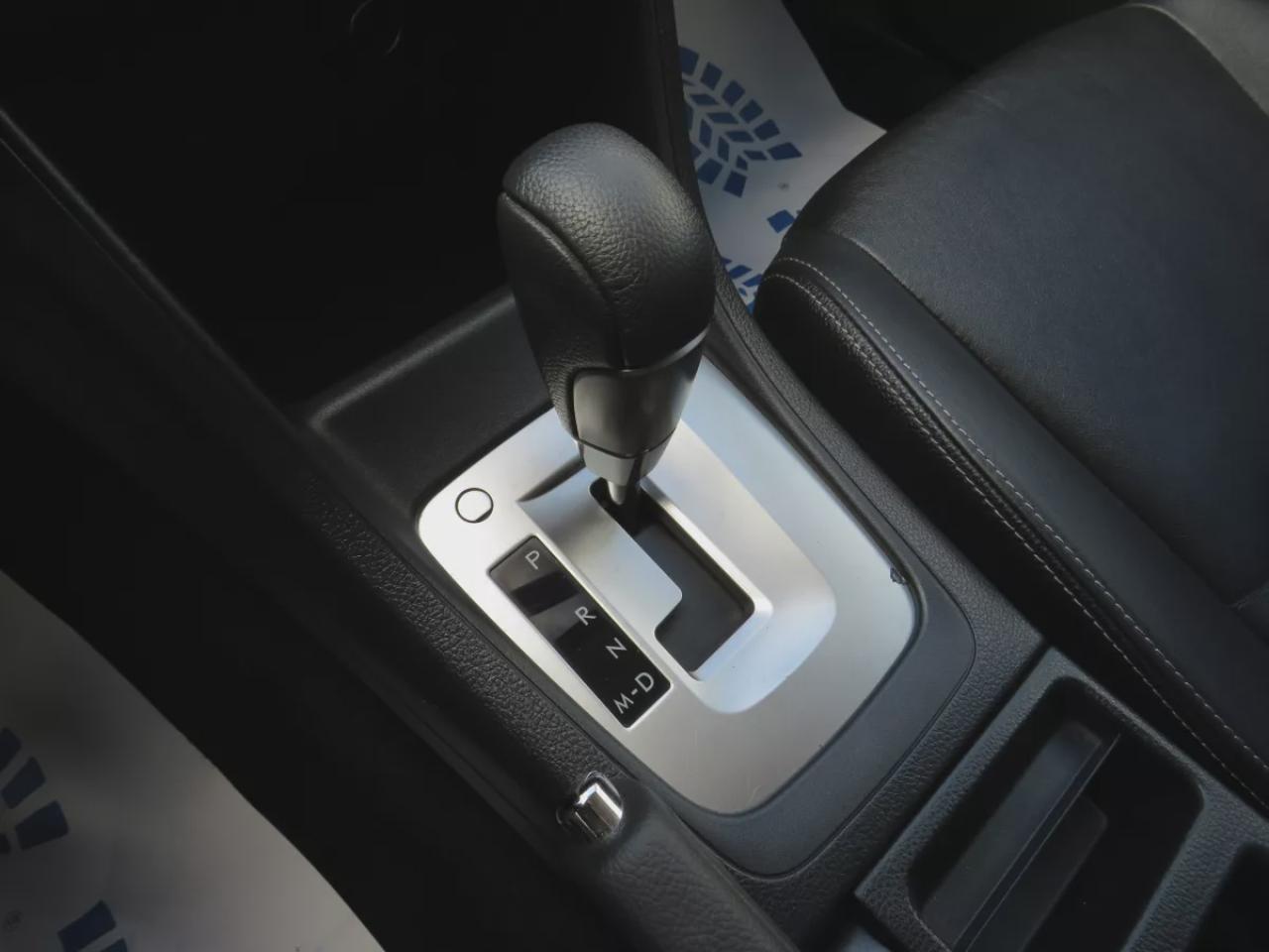 2014 Subaru XV Crosstrek Limited (**SAFETY/CERTIFIED!!**AWD**ALLOY RIMS**LEATHER**NAVIGATION**SUNROOF**HEATED SEATS**DIGITAL TOUCSCREEN**REVERSE CAMERA**BLUETOOTH**CRUISE CONTROL**) Photo