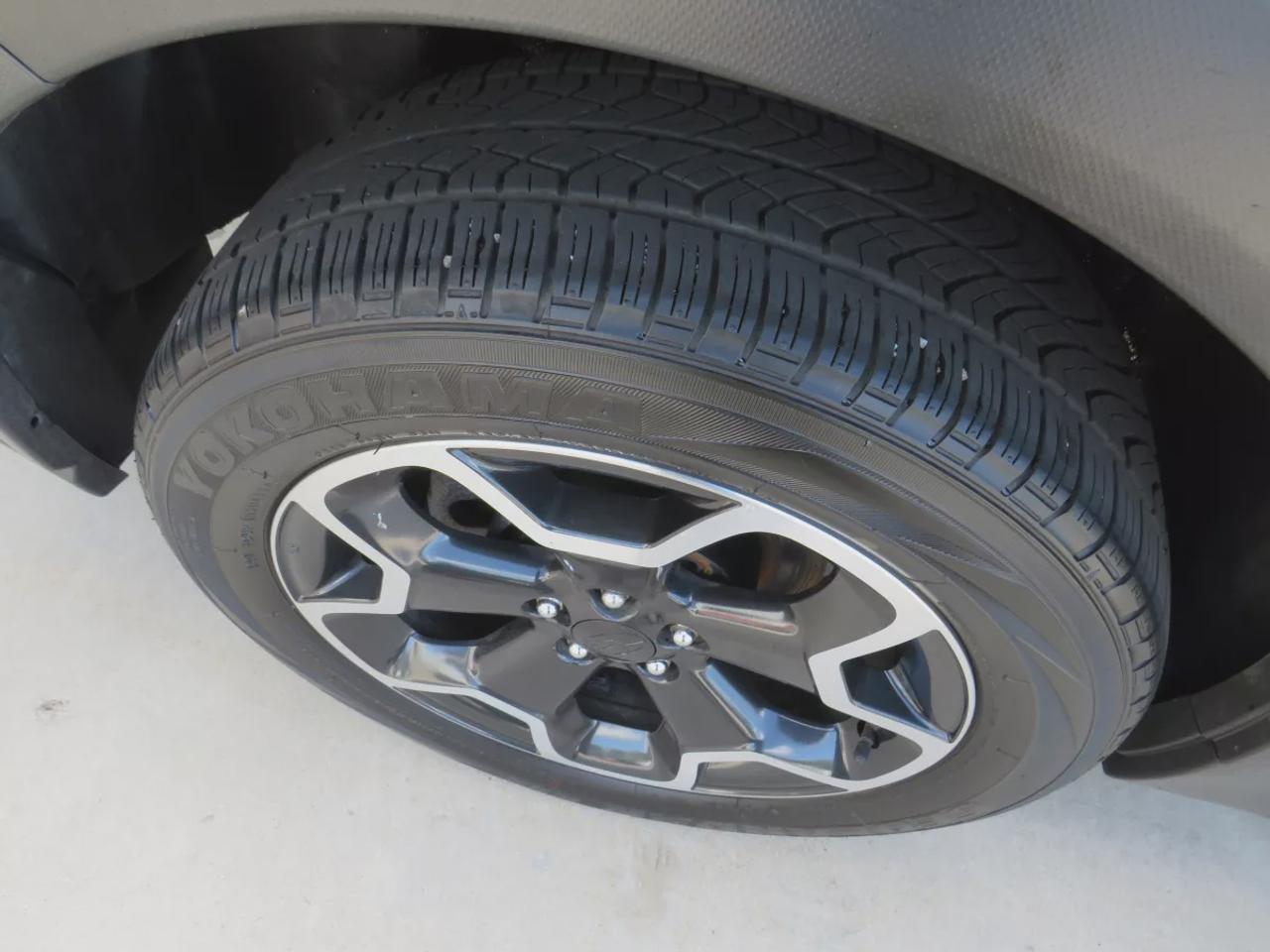 2014 Subaru XV Crosstrek Limited  | Safety Certified | AWD | Alloy Rims | Leather | Navigation | Sunroof | Heated Seats | Digital Touchscreen | Reverse Camera | Bluetooth | Cruise Control Photo