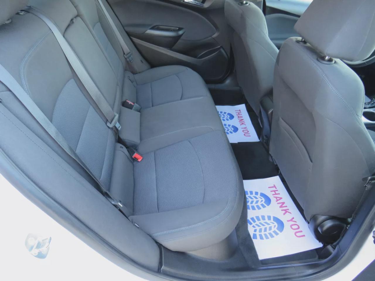 2018 Chevrolet Cruze LT (**CLEAN TITLE/NO ACCIDENTS**SAFETY/CERTIFIED**ALLOY RIMS**HEATED SEATS**DIGITAL TOUCHSCREEN**REVERSE CAMERA**CRUISE CONTROL**BLUETOOTH**) Photo