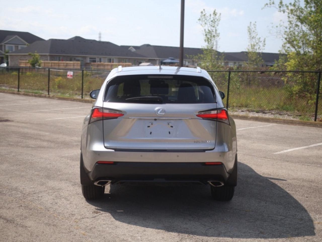 2016 Lexus NX 200t AWD  **SUNROOF - HTD SW - P/GATE** Photo3