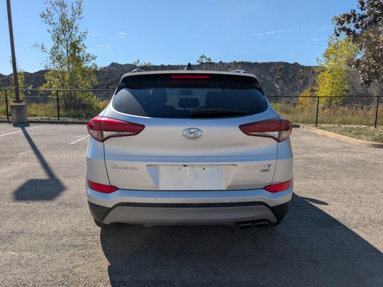 2017 Hyundai Tucson Ultimate  **PWR GATE - PANO SUNROOF** Photo3