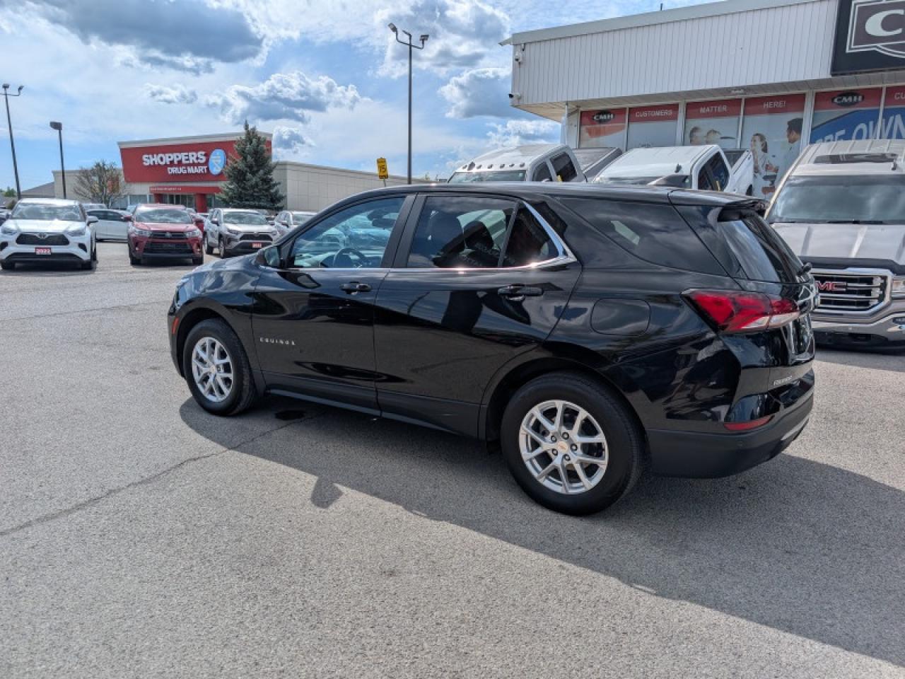 2022 Chevrolet Equinox LT  **CONFIDENCE & CONVENIENCE PKG** Photo2