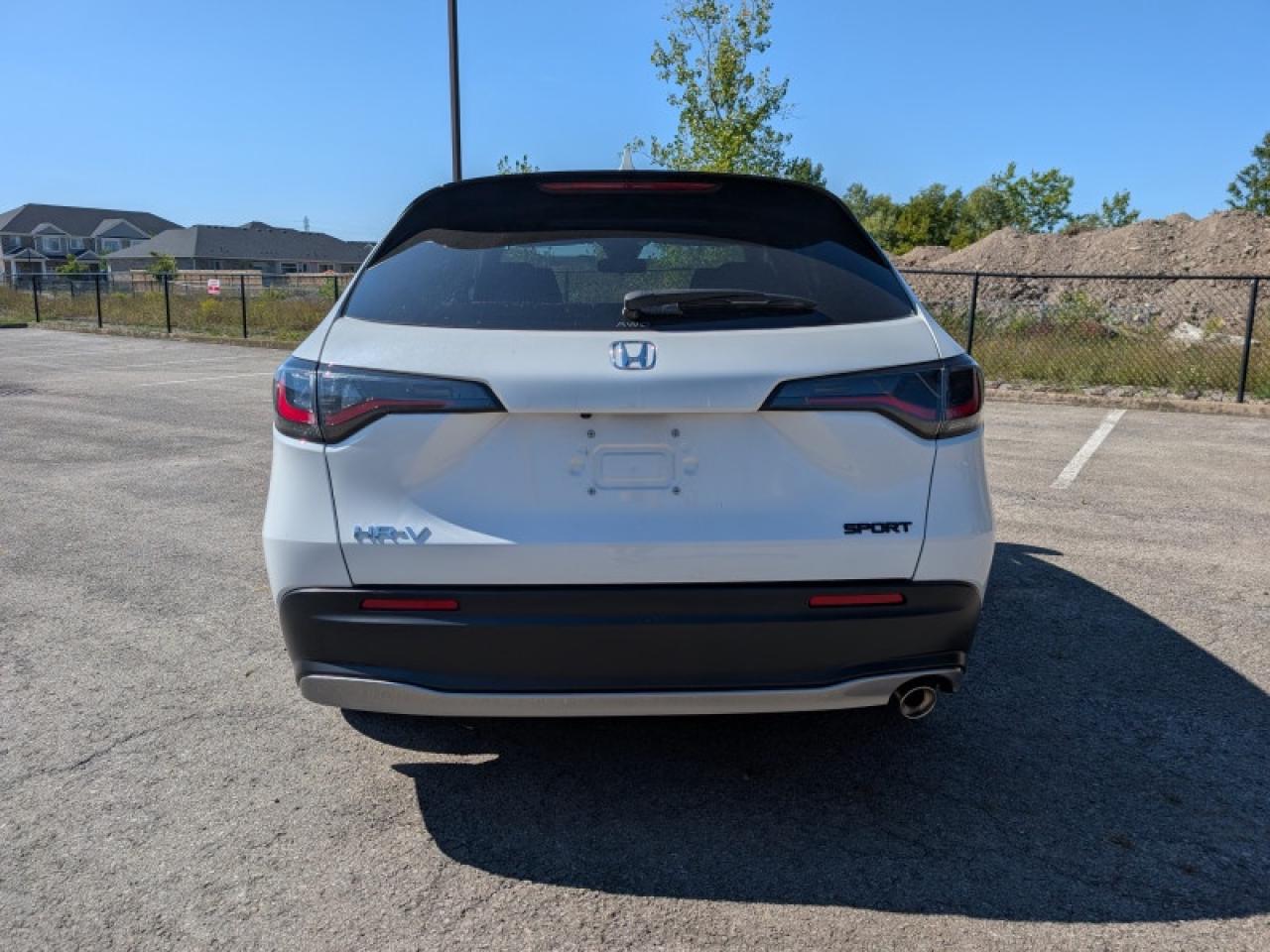 2024 Honda HR-V SPORT-B  **LIKE NEW** Photo3