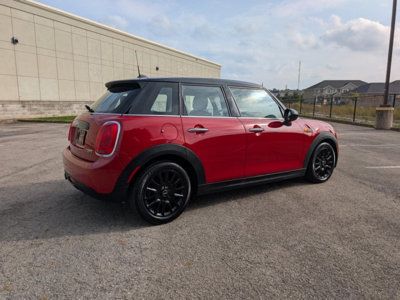 2016 MINI Cooper Hardtop Hatchback  **28 SERVICE RECORDS** Photo4