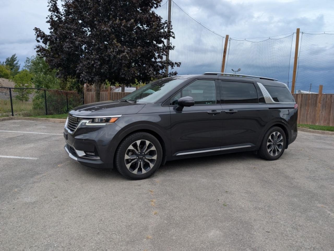 2024 Kia Carnival EX+  **LOADED FAMILY VAN** Photo2