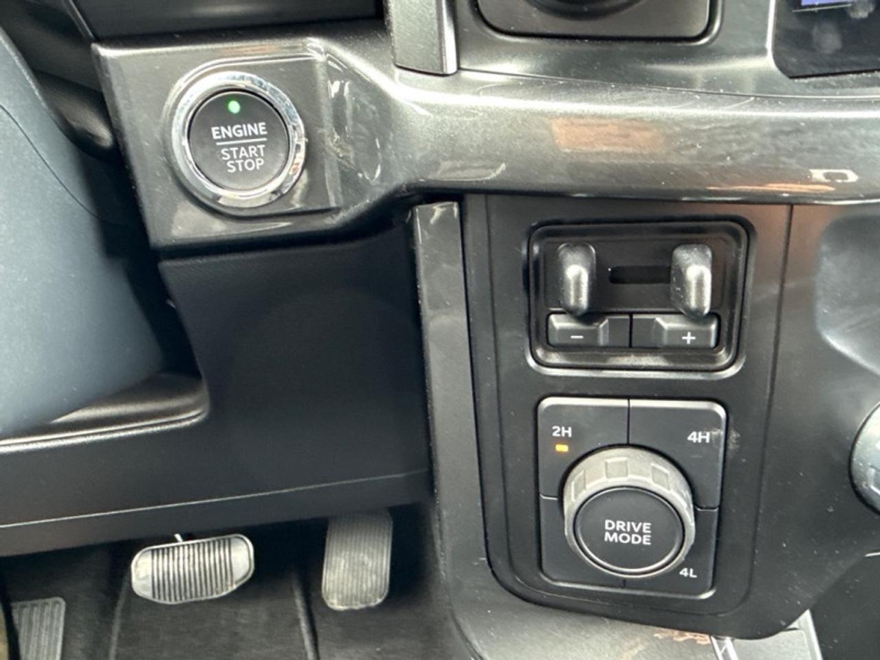 2023 Ford F-150 XLT  Sport Package Navigation GPS Photo